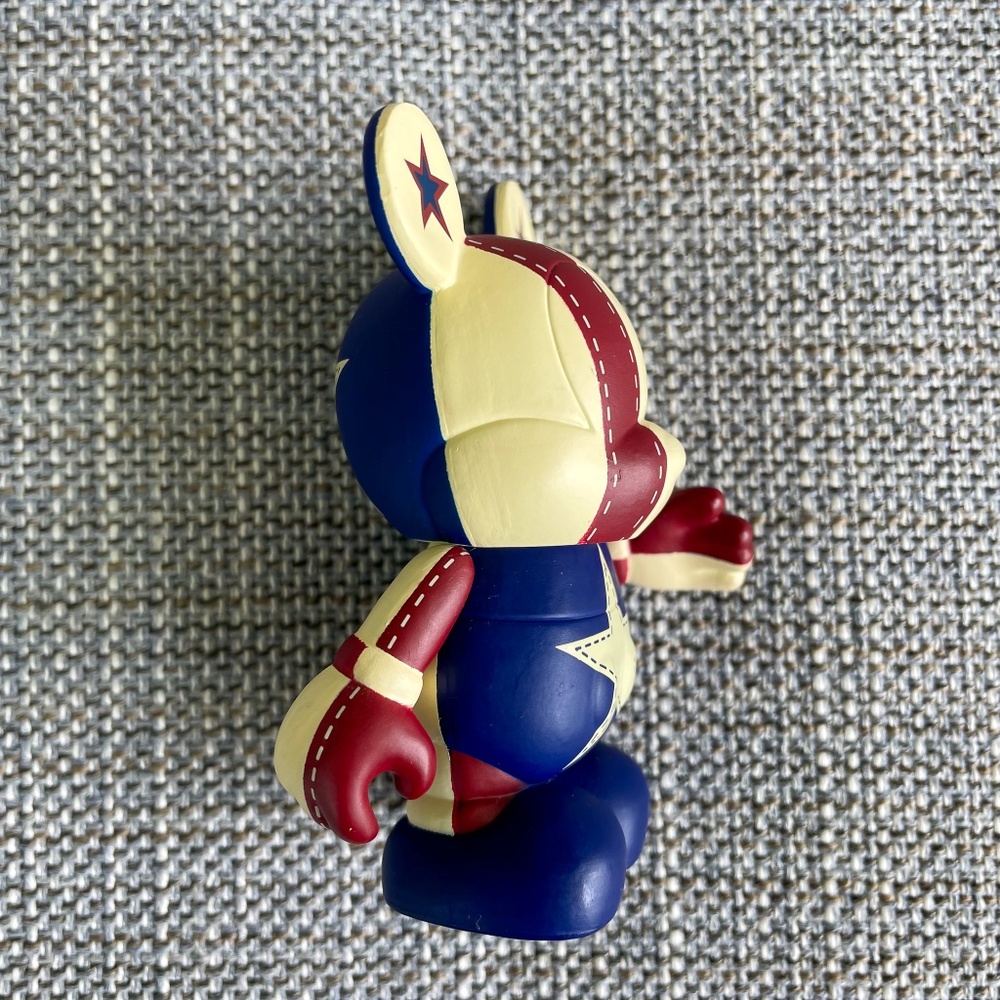Americana Mickey Mouse Disney Vinylmation LE1500Figure/Pin Set - Trade City USA - Picture 5 of 12